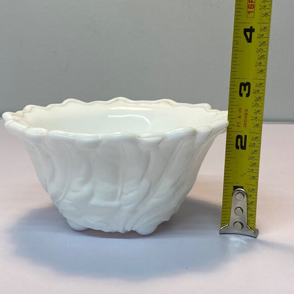 Vintage Wild Rose Milk Glass Indiana Glass Fruit Cocktail Bowl Collectible Home - Picture 4 of 8
